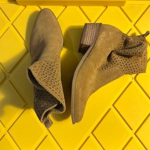 American Eagle bootie 7.5